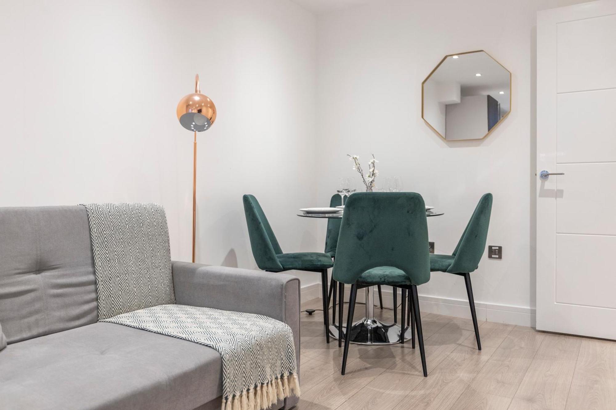 Spacious Luxury Apartment King Bed - Central Location London Exterior photo